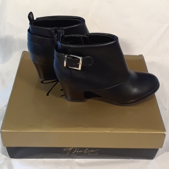 Thalia Sodi Tallie Booties 5 M Black NWT Boots new - Picture 5 of 8